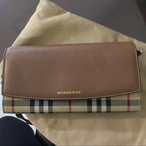 Beige Burberry Clutch